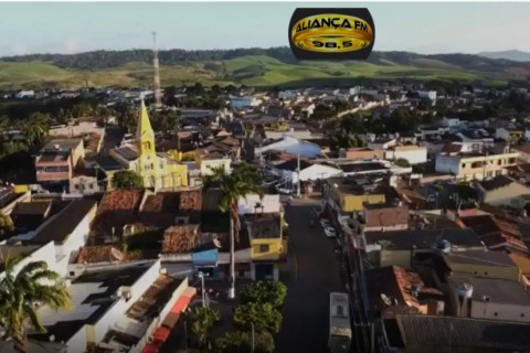 Em Aliança: Adolescentes são detidos por tentativa de furto e invasão de propriedade.